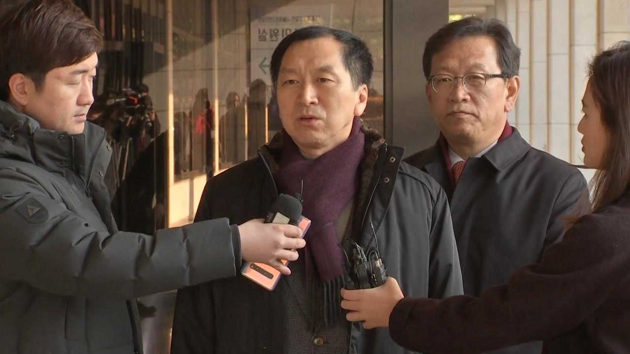 "송병기, 靑 관계자와 공약 논의"...김기현 前 시장, 이틀째 조사 / YTN
