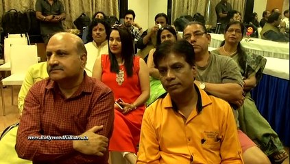 Usha Mayurya Poet Anchor Actress On Hindi Language