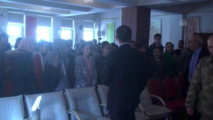 Şemdinli'de öğrencilere kitap desteği