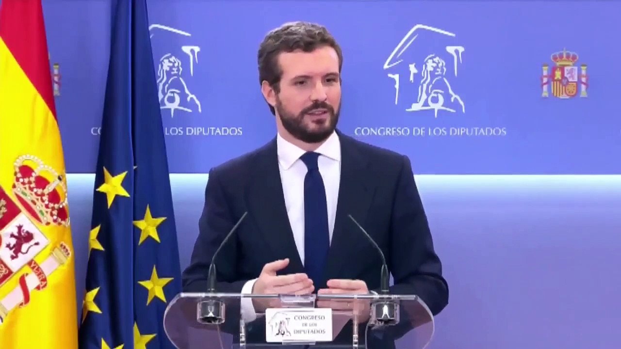 Casado reta a Montero a explicar en el Congreso la "intervención" de Andalucía y a hacer lo mismo con Valencia