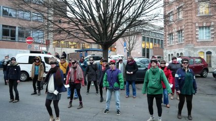 Namur: Action féministe devant le Palais de justice