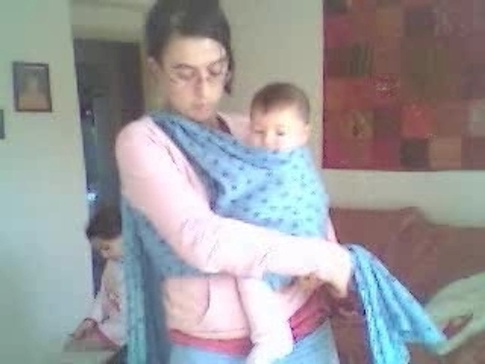 portage bébé kangourou hanche