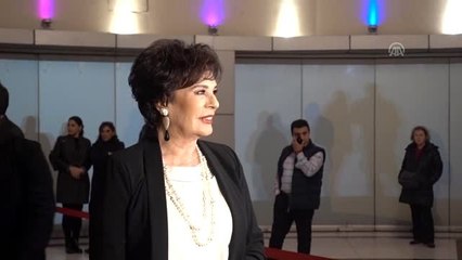 Emre Altuğ, sanat hayatının 20. yılını konserle kutladı