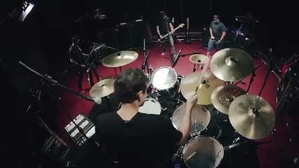 Trailer de "Cantigas de Garagem" do Raimundos