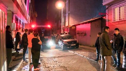 Yangından kendileriyle birlikte köpeklerini de kurtardılar