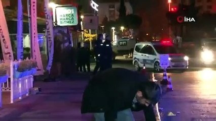 Beylikdüzü'nde eğlence mekanı sahibi ve arkadaşı kurşun yağmuruna tutuldu