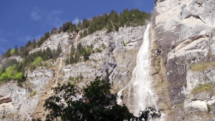 Cascade and parachute