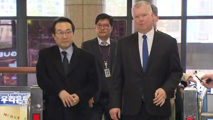'북미 대화 제안' 비건 출국...北, 응답 없어 / YTN