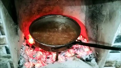 Odun ateşi karşısında kızaran lezzet 'kaz tiridi' - SAMSUN