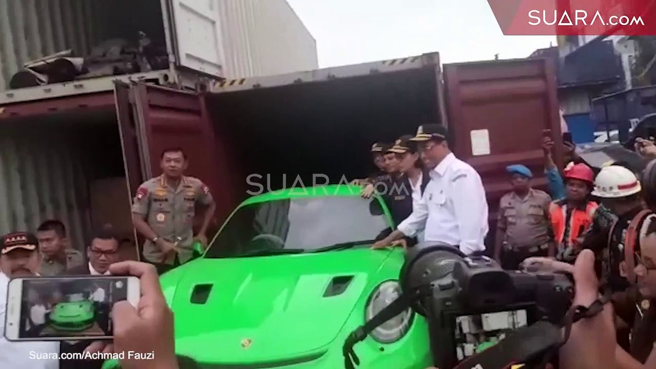 Penyelundupan Motor Harley Davidson dan Mobil Mewah Lewat Pelabuhan Tanjung Priok