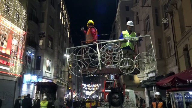 İstiklal Caddesi yeni yıla hazırlanıyor - İSTANBUL