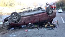 Zonguldak takla atan otomobil direği yıktı ehliyetsiz sürücü ağır yaralandı