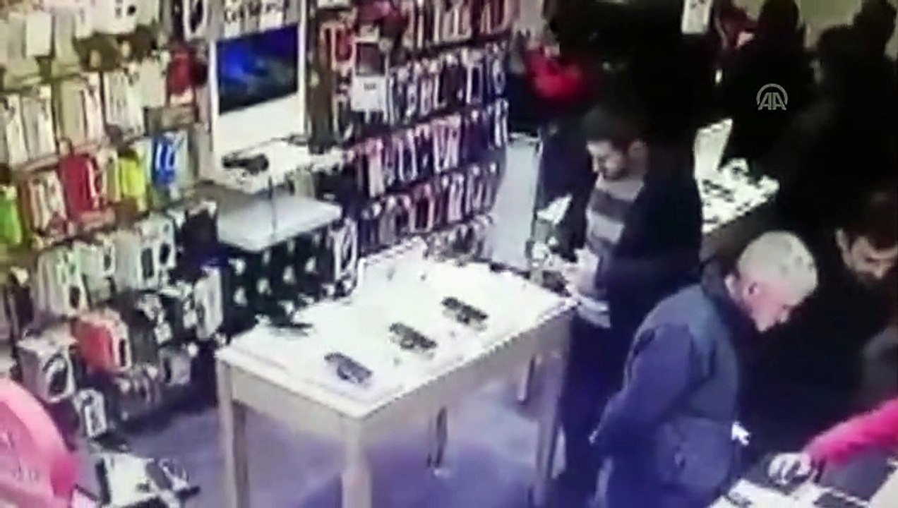 Cep telefonu hırsızı güvenlik kamerası görüntüleri sayesinde yakalandı - KÜTAHYA