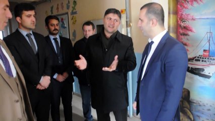 Bulanık'ta 250 öğrenciye mont ve bot yardımı - MUŞ