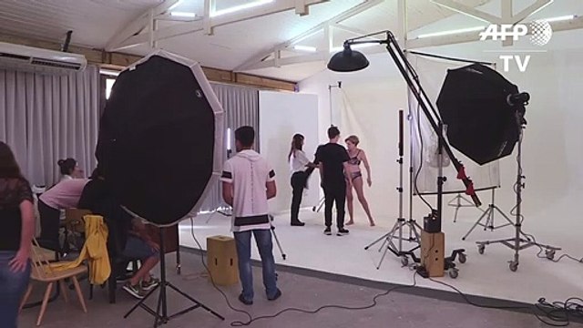 Modelo de lingerie aos 80 anos inspira outras idosas a brilhar