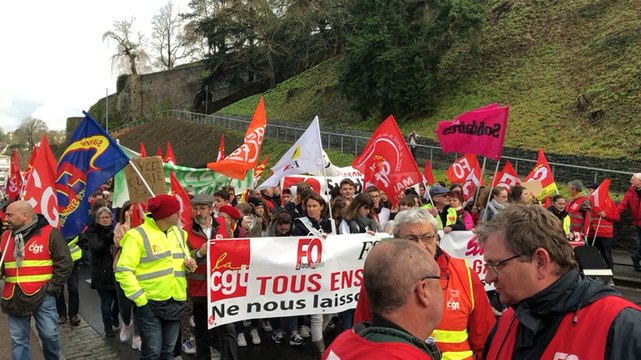 Grève du 17 décembre à Saint-Lô : entre 1200 et 1500 manifestants