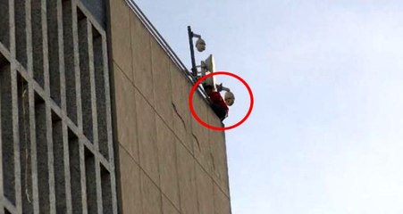 İBB iştirakinden alacağı olduğunu söyleyen şahıs, belediye binasının en üst katında intihar girişimde bulundu