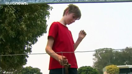 Buschbrände in Australien - 12-Jähriger rettet sich mit dem Auto vor den Flammen