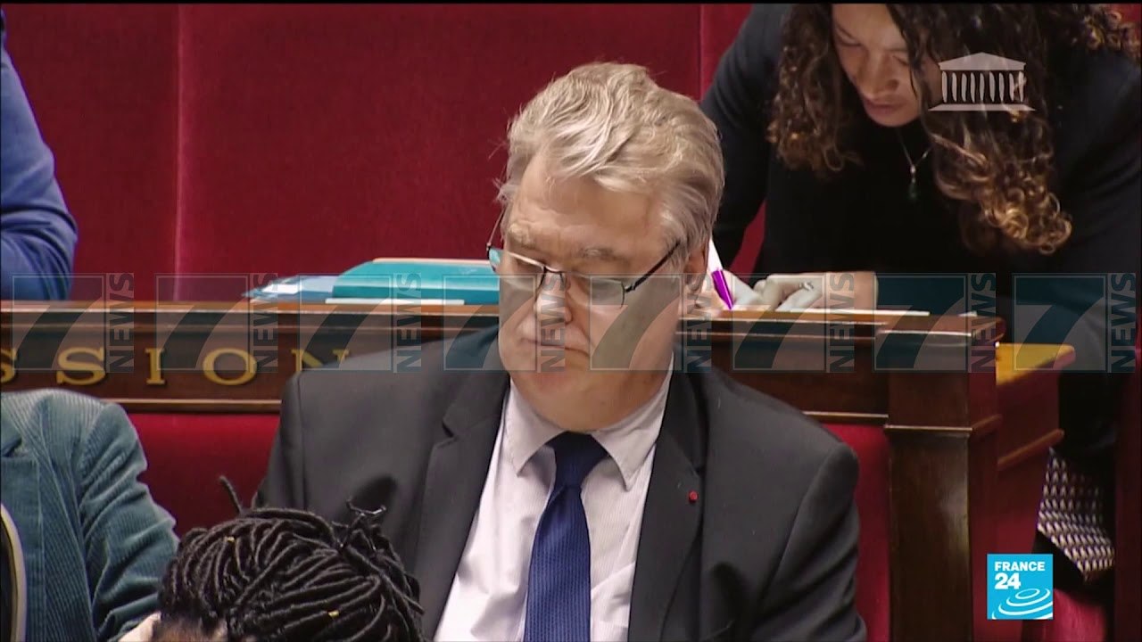 NUK NDALET GREVA NE FRANCE, DOREHIQET MINISTRI I PENSIONEVE - News, Lajme - Kanali 7