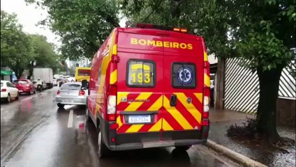 Colisão envolve três veículos e gestante é socorrida, no Centro