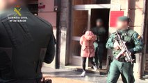 Guardia Civil libera a 12 mujeres víctimas de explotación sexual