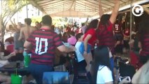 Torcedores comemoram segundo e terceiro gols do Flamengo em Vitória