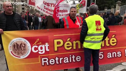 Ismét százezrek tiltakoztak a francia nagyvárosokban a nyugdíjreform ellen