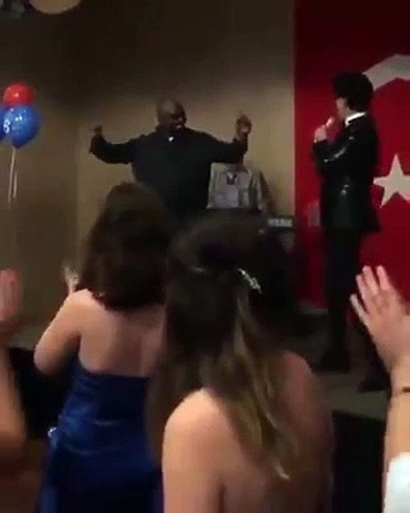 Caney Caney Şarkısını Canından Bezdiren Yılmaz Morgül