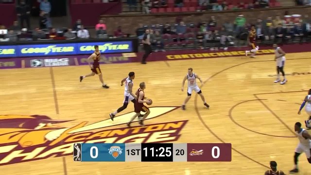 Dean Wade Posts 14 points & 10 rebounds vs. Westchester Knicks