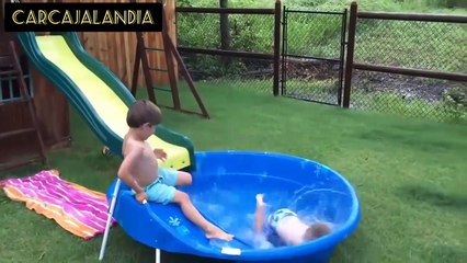 Caidas Graciosas de Niños en Piscinas |Videos Virales|Videos Graciosos