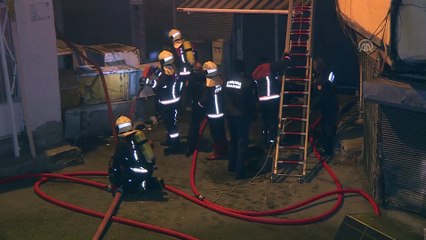 Başkentte iki katlı binada çıkan yangın hasara neden oldu - ANKARA