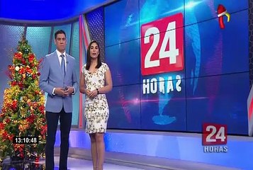 Ica: auto queda atascado en buzón sin tapa