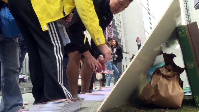 Season's Greetings: Hong Kongers write Christmas cards to jailed protesters