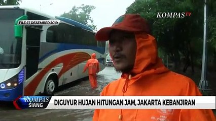 Jakarta Kebanjiran Diguyur Hujan Hitungan Jam, Warganet Ramai Berkomentar