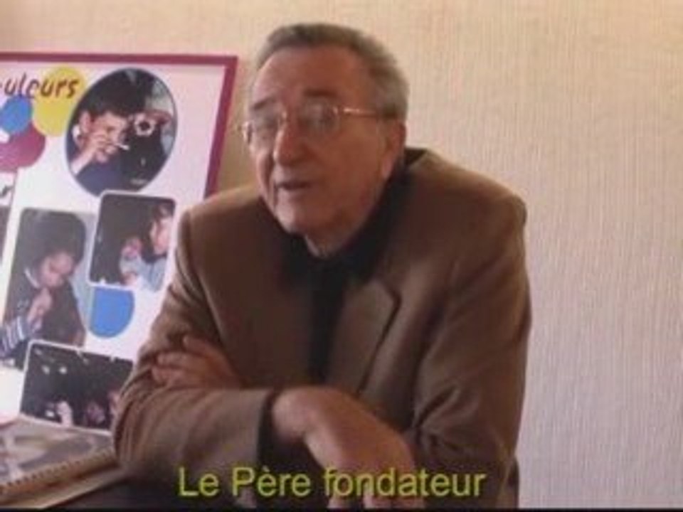 Le verre bullé de biot : le souffleur