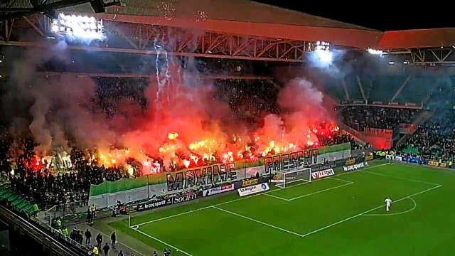 Feu d'artifice pendant Saint-Etienne - PSG