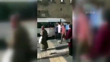 Kayseri'de simit satan çocuk ağlayarak zabıtalara "Para lazım, eve ekmek götüreceğim" dedi