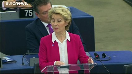 المفوضية الأوروبية تحذّر من أن بريكست بدون اتفاق تجاري سيضر ببريطانيا