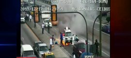 Cámaras de seguridad captan el incendio de un vehículo en Guayaquil