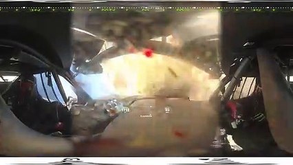 Brutal atropello de este todoterreno a 180 km/h a dos pobres vacas