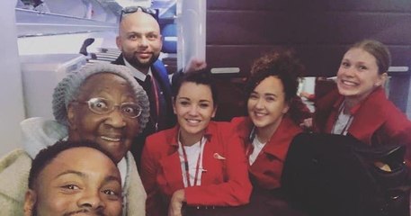 Un passager offre sa place en première classe à une femme de 88 ans, qui réalise enfin un de ses rêves