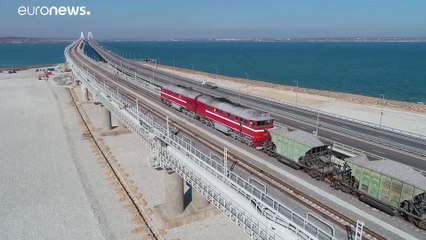 Aperto anche il segmento ferroviario del controverso "Ponte di Crimea"