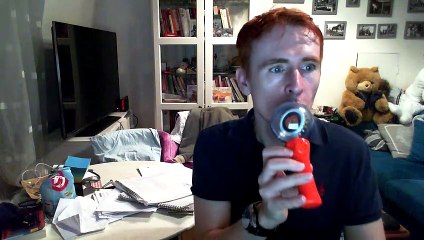 Wiwi égratigne "together"