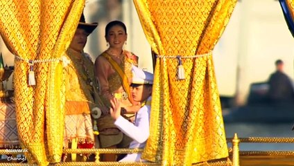 กรมสมเด็จพระเทพฯ เฝ้าฯ รับเสด็จในหลวง ทรงบันทึกภาพริ้วขบวนพยุหยาตราทางชลมารค ด้วยพระองค์เอง
