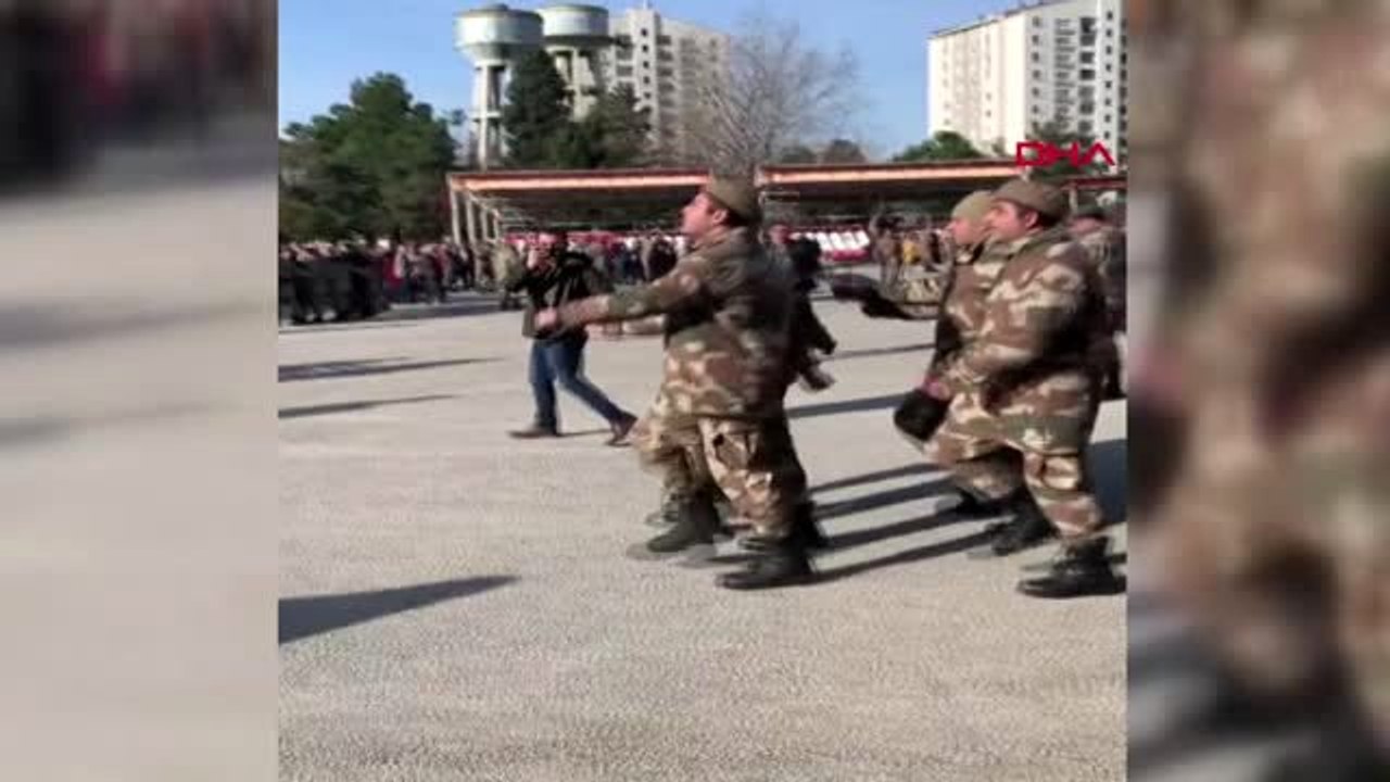 Oyuncu Gözde Çığacı'ya asker sevgilisinden uygun adımda evlilik teklifi