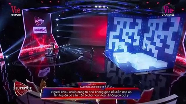 Siêu trí tuệ 19 tuổi đòi đổi đề, giải ma trận ô chữ trong tưởng tượng