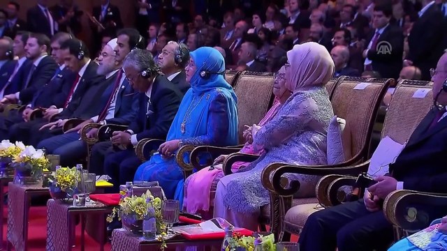 Erdoğan: 'İslam dünyası güçsüz değildir, zayıf değildir, çaresiz asla değildir' - KUALA LUMPUR