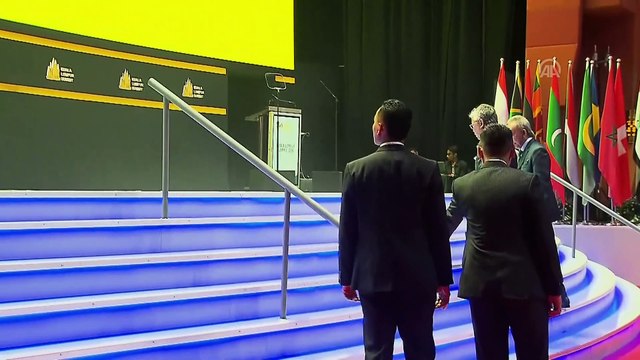 Kuala Lumpur Zirvesi - Malezya Kralı Sultan Abdullah - KUALA LUMPUR