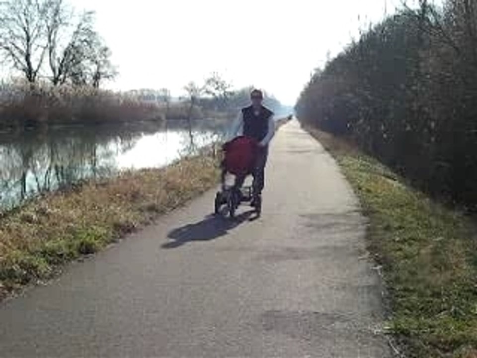 Roller au bord du canal 2