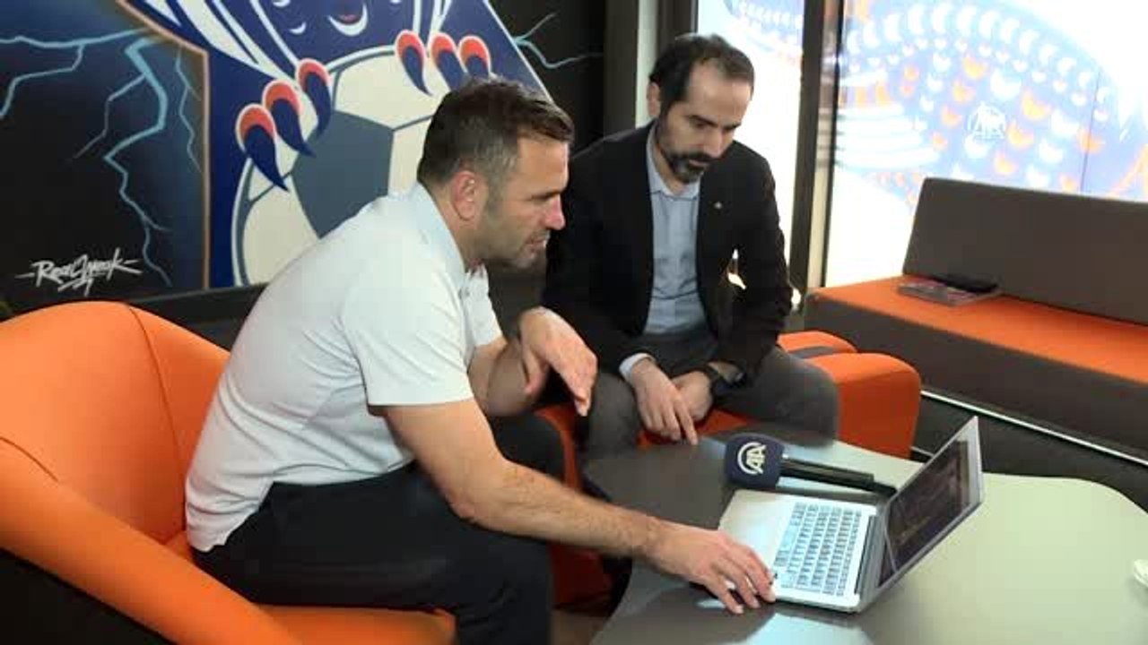 Okan Buruk, AA'nın "Yılın Fotoğrafları" oylamasına katıldı